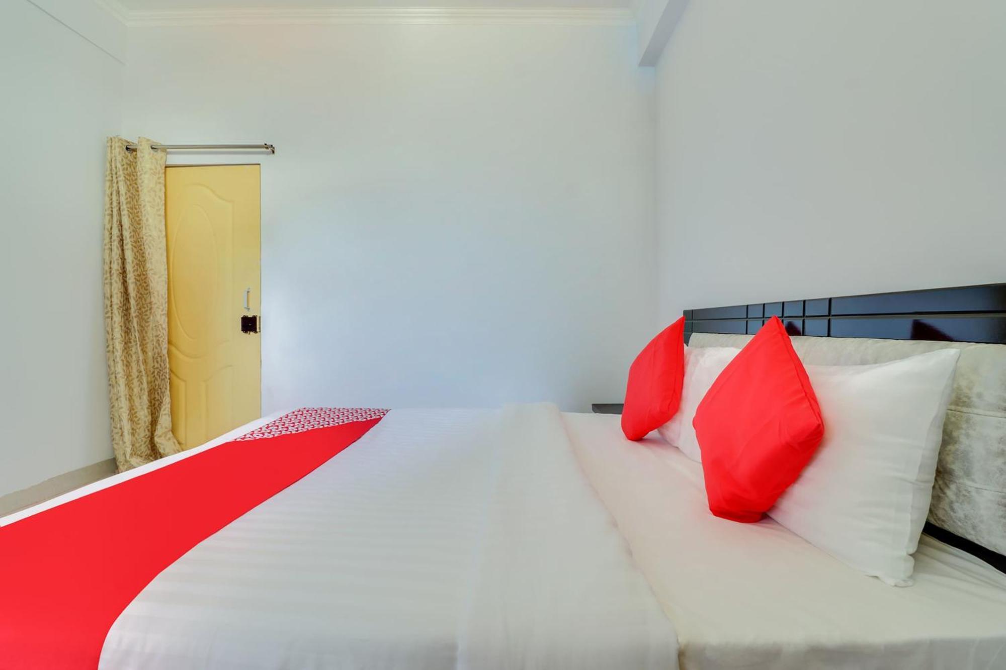 Hotel O Vgs Chinhat Extérieur photo